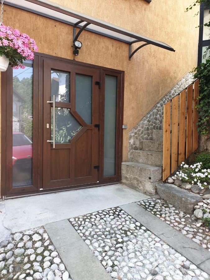 Apartma Na Klancu Кобарід Екстер'єр фото